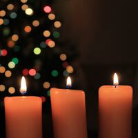 La silla vacía en Navidad: cómo acompañar a los niños en las primeras fiestas sin su ser querido 