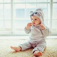 Con cuántas capas abrigar al bebé si bajamos unos grados la calefacción