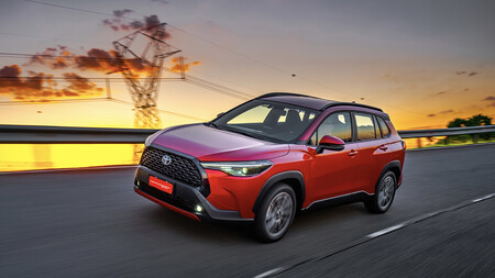 Toyota Corolla Cross, al volante de un top-seller remasterizado en formato SUV