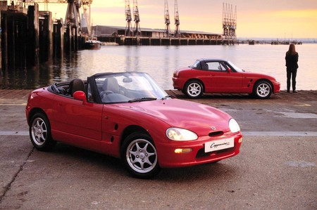 Así era el Suzuki Cappuccino, el micro-roadster de cuando Suzuki quería su propio MX-5