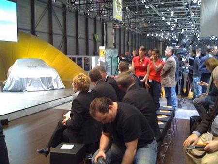Presentación privada de Opel en el Salón de Ginebra 2010