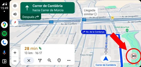 Android Auto 向け Google マップの道路の制限速度
