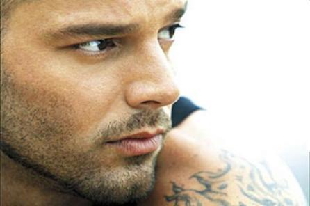 Ricky Martin depravado y egoista