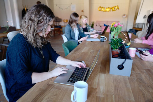 De casa al coworking como medida de ahorro, por qué gastar más puede ser más rentable como autónomo