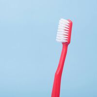 "Parece una película de Hollywood". Utilizan 3 millones de cepillos de dientes para robar dinero a una empresa suiza