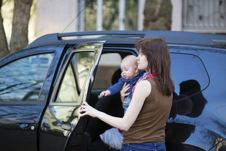 Moverte En Coche Por La Ciudad Con Un Bebe 00