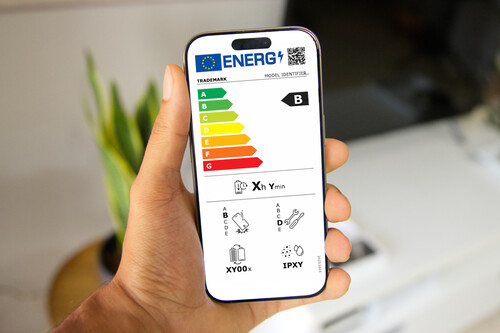 La nueva etiqueta energética para móviles entra en vigor: todo lo que hay que saber, qué significa cada símbolo y cómo te afecta