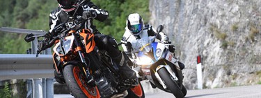 Una cosa es llevar intercomunicador en moto. Otra muy diferente escuchar música con él, porque está totalmente prohibido