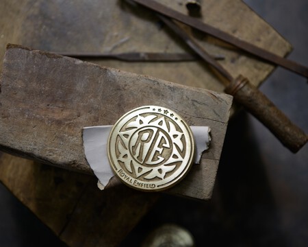 Royal Enfield 120 Aniversario 2022 012