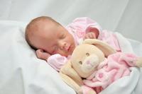 Disminuyen las muertes en bebés prematuros extremos 