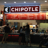 Chipotle hizo un negocio millonario vendiendo comida mexicana en EE.UU.; ahora probará si puede hacer lo mismo en México
