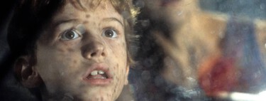 En 'Parque Jurásico', Steven Spielberg solo necesitó dos objetos que casi todos tenemos en casa para causarnos pavor, y sin mostrar a ningún dinosaurio