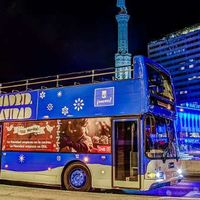 Recorre la iluminación navideña de Madrid con el Naviluz, el bus de la Navidad