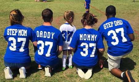 La foto que muestra lo bella que puede ser la custodia compartida entre dos familias ensambladas