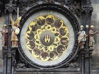 Todo lo que deberías saber la próxima vez que mires el fascinante reloj astronómico de Praga