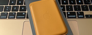 La cartera MagSafe de Apple marca nuevo mínimo histórico: ideal para no dejarte más la tarjeta o el DNI en casa 