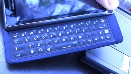 Motorola Droid 2, nuevo teclado y una importante renovación interior