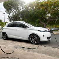 Usar los coches eléctricos como batería de respaldo en casa. El as en la manga para ahorrar dinero en la factura de la luz con energía renovable 