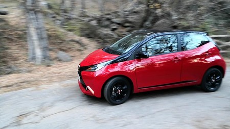 Llevamos al límite el Toyota AYGO x-cite