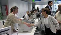 La economía española no es de servicios, sino de funcionarios