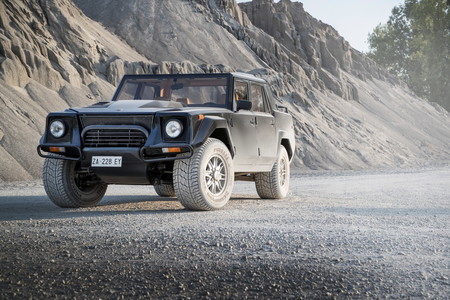 Lamborghini Lm002 2