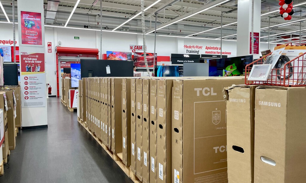 MediaMarkt deja a precio de outlet esta tele OLED de Samsung: con 144 Hz y más de 1.000 euros de descuento