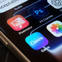 El sueño de tener un 'Photoshop de Apple' en el iPhone se ha terminado. Pixelmator no se actualizará más y su destino es convertirse en una app zombie