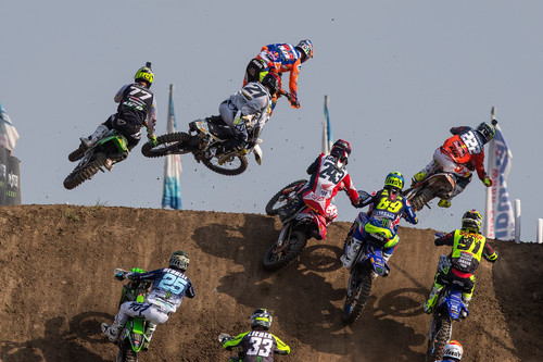 Herlings huele a campeón de MXGP tras otro doblete en Alemania y tercera victoria de 2018 para Prado MX2 