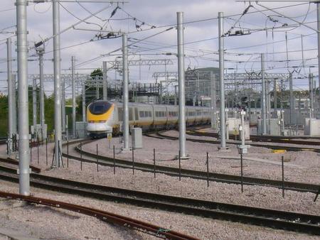El tren de alta velocidad inglés está en camino (aunque tardará)