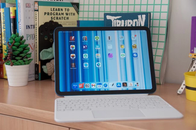iPad (2022)