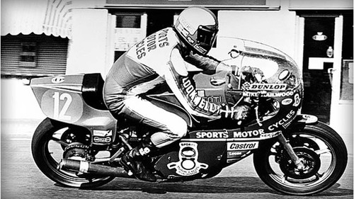 Mike "the bike" Hailwood en acción con 38 años