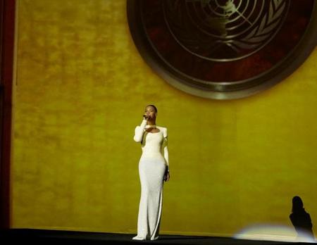 Beyoncé nos deja 'anONUdados' con su acción musical-humanitaria