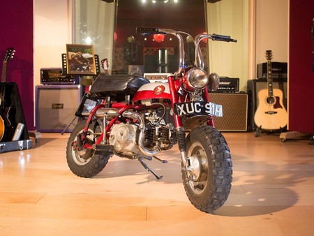 Alguien ha pagado más de 60.000 euros por la Honda Monkey de John Lennon, ¡y puede que ni siquiera sea real!