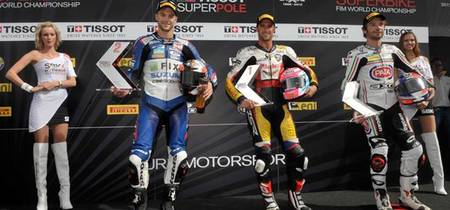 Superbikes Gran Bretaña 2012: Jakub Smrz danza bajo la lluvia. Jules Cluzel domina en Supersport
