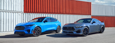 Muchos lo odian por considerarlo una herejía, pero el Ford Mustang Mach-e eléctrico ya se vende más que el de gasolina 