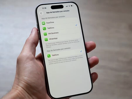 La sección dentro de Ajustes donde aparecerán las nuevas apps que gestionen las llamadas de teléfono