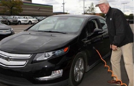 Corea del sur inventa un sistema para recargar coches eléctricos en carretera