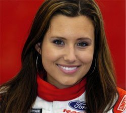 Ashley Force, nacida para correr