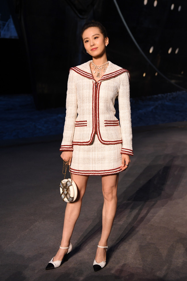 Liu Shi Shi Chanel 2018 19 Cruise Collection 2