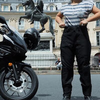 El cubrepantalón con airbarg que quiere revolucionar la seguridad en moto es una realidad y cuesta menos de 400 euros