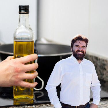 Víctor Pérez, ingeniero agrónomo, sobre cómo conservar el aceite en casa: “Si lo vas a tener en una aceitera porque lo consumes mucho, limpia la aceitera de vez en cuando” 