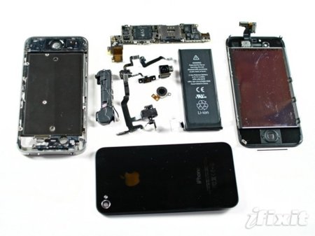 iFixit desmonta el iPhone 4S, el despiece tradicional y sus detalles más interesantes