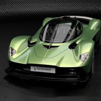 Aston Martin Valkyrie AMR Track Performance eleva el listón y convierte a este hypercar en una fiera sedienta de asfalto