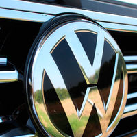 Volkswagen acompañará el lanzamiento de su eléctrico ID.3 con un nuevo logo, que volverá a ser bidimensional