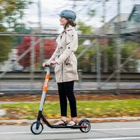 Ford también se pasa a los patinetes eléctricos compartidos comprando la startup Spin