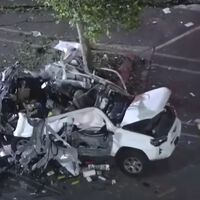 Un hombre sobrevive milagrosamente después de que su Toyota lleno de propano explotase al encenderse un cigarrillo dentro 