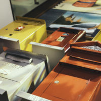 Una gran idea para que los niños lean y escriban en casa y el colegio: un buzón de correspondencia