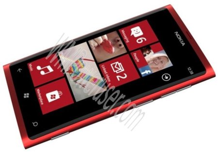 ¿Os gustaría que Nokia 900 fuera un Nokia Lumia 800 más grande?