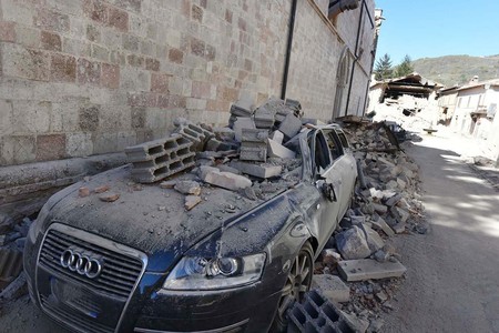 Earthquake 1790917 1920