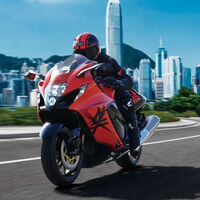 Las marcas japonesas llegaron a un acuerdo hace 30 años: ninguna moto pasaría de 300 km/h. Luego llegó la Suzuki Hayabusa a casi 450 km/h